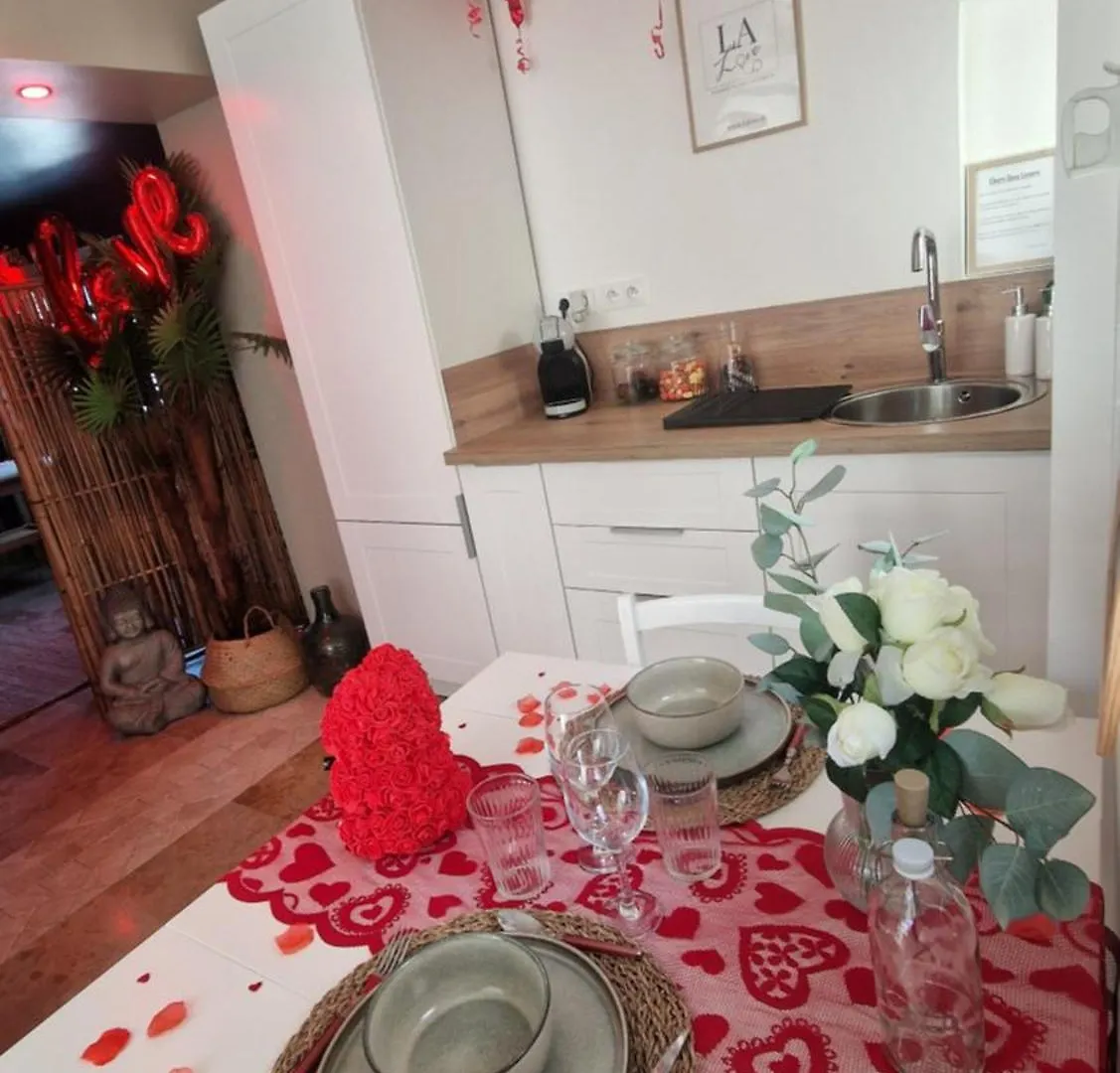 La Love - Love Room Marseille France